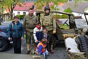 V rámci květnových oslav přijeli do Myslíva vojenské historické vozy