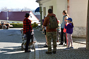 Turisté se vypravili po Stehlíkově stezce