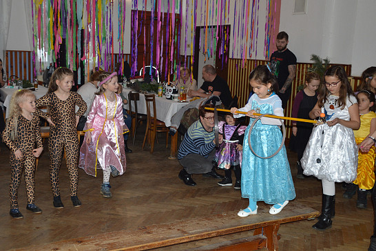 V   kulturním  domě  v Myslívě  se  konal  dětský  karneval 25.2.2023